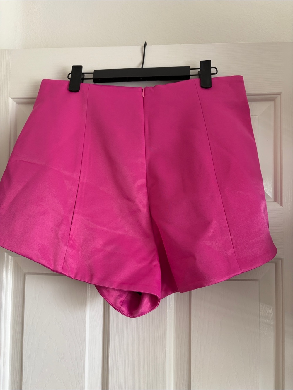 ZARA Bright Fuchsia High-Waist Satin Shorts - Picture 2 of 3